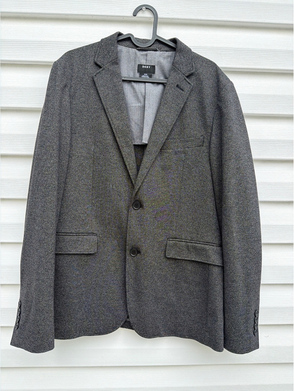 DKNY Men’s Size M Gray Two Button Blazer Sport Coat Stretch